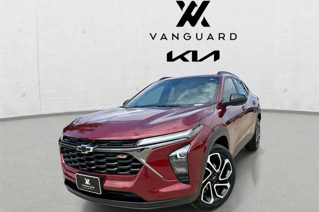 2025 Chevrolet Trax photo 1