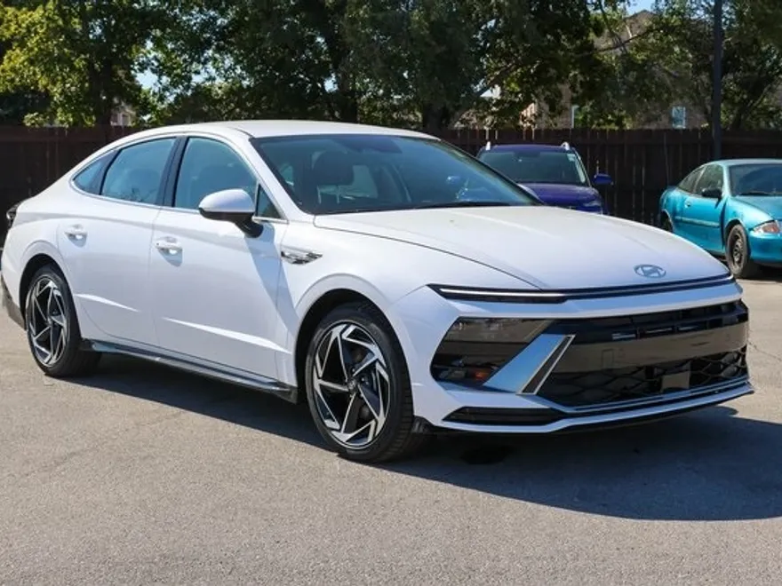 2026 Hyundai Sonata SEL Sport photo 1