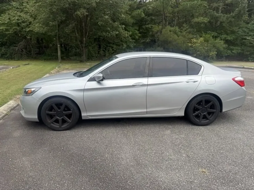 2013 Honda Accord LX photo 1