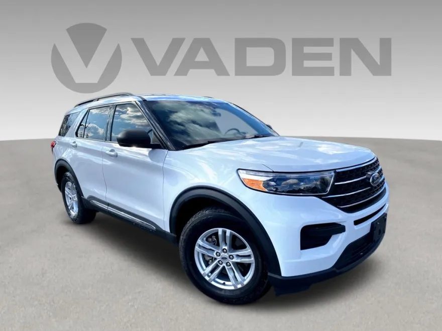 2020 Ford Explorer XLT photo 1