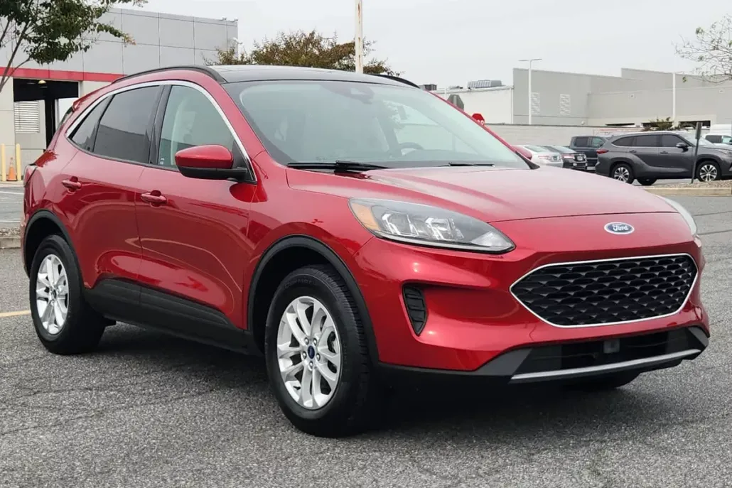 2021 Ford Escape SE Sport photo 1