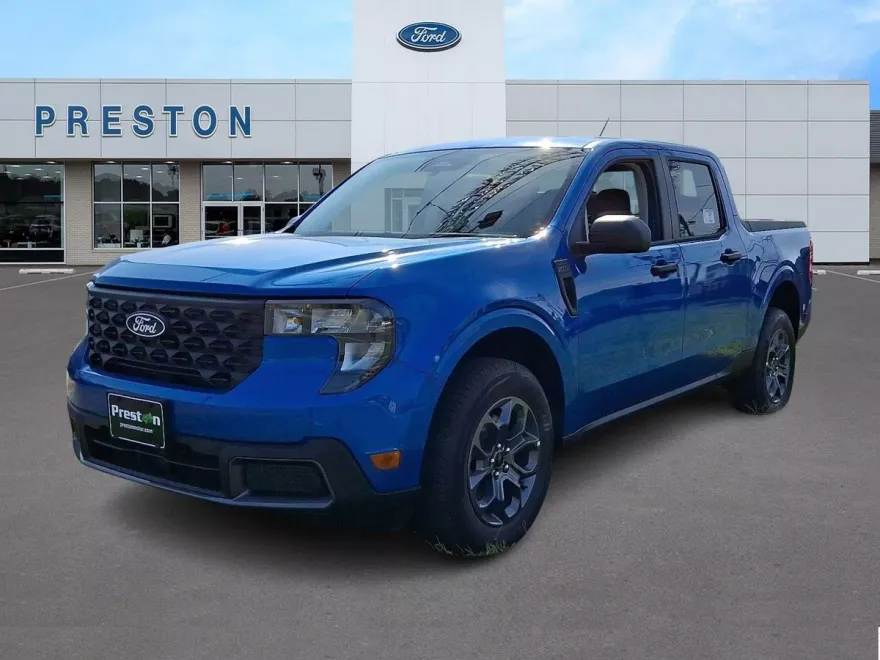 2025 Ford Maverick XLT photo 1