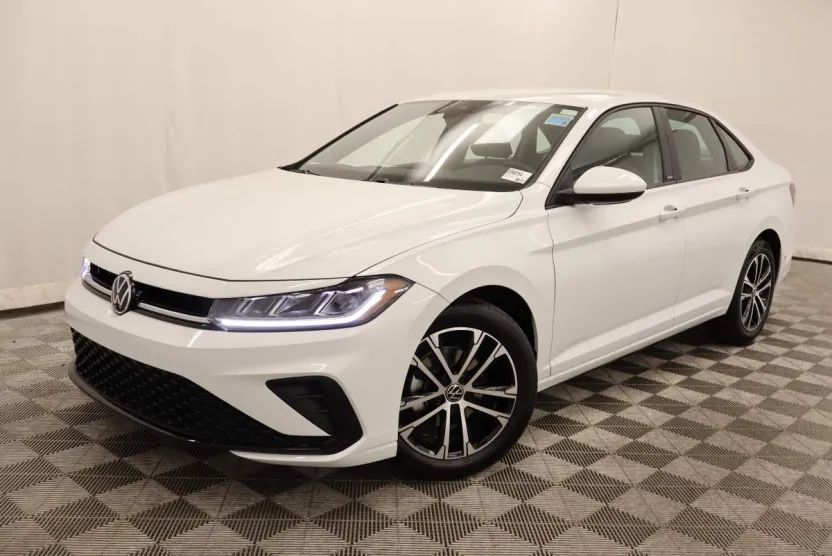 2026 Volkswagen Jetta Sport photo 1