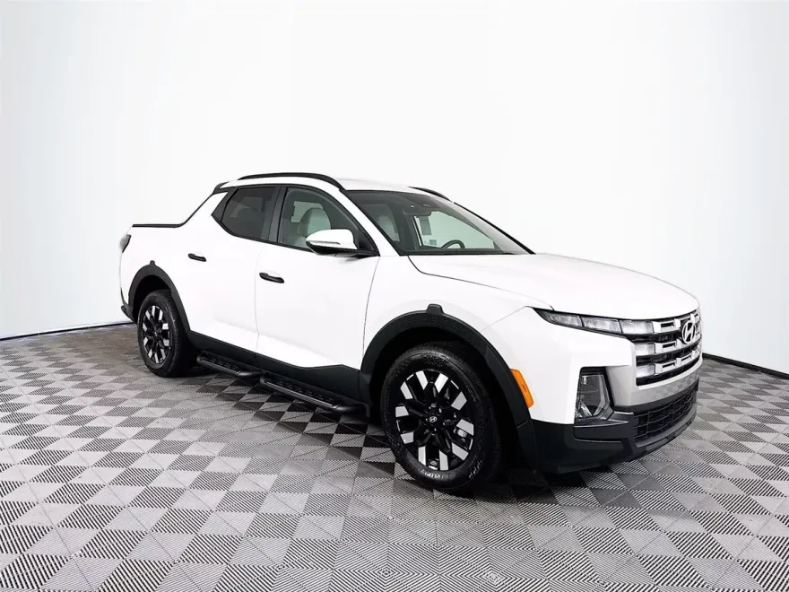 2025 Hyundai Santa Cruz SEL Activity photo 1