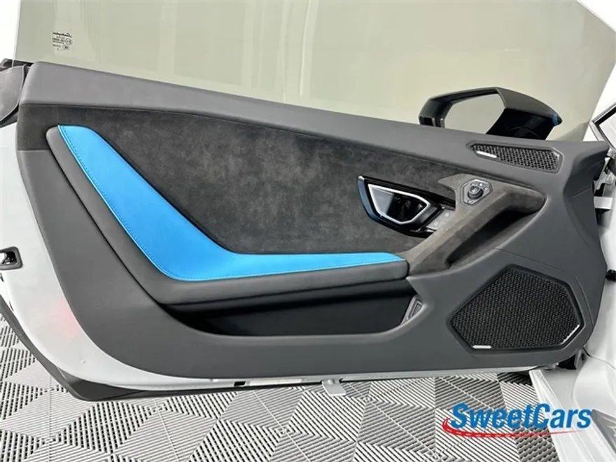 2023 Lamborghini Huracan Tecnica photo 29