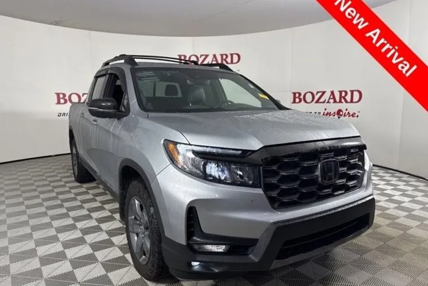 2025 Honda Ridgeline TrailSport photo 1