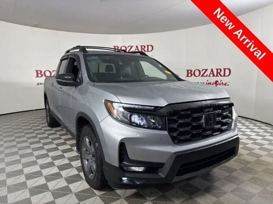 2025 Honda Ridgeline TrailSport photo 1