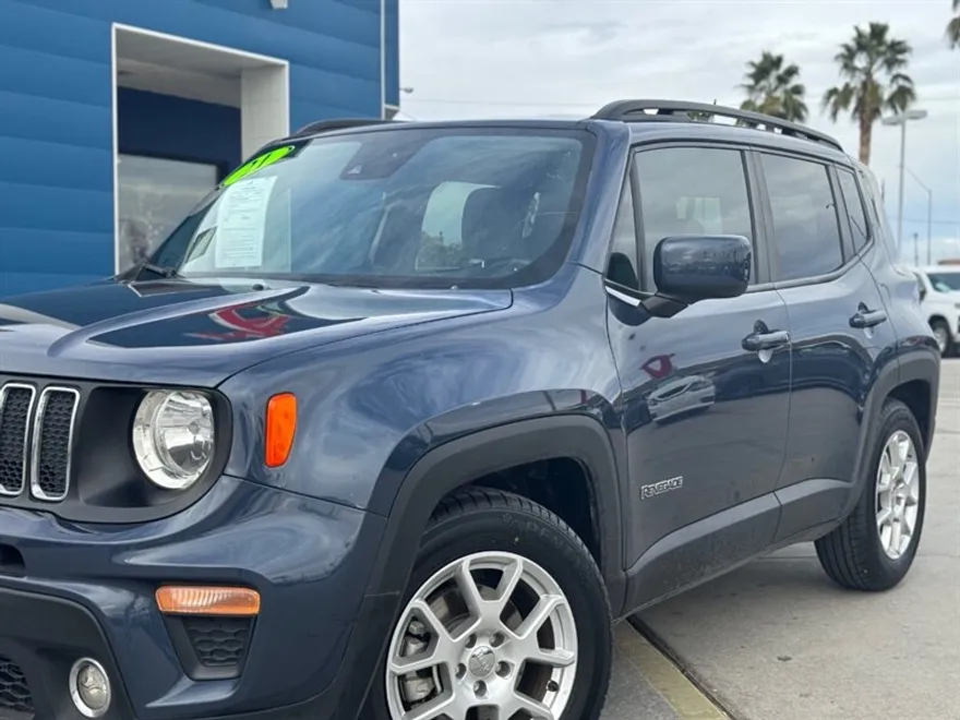 2021 Jeep Renegade Latitude photo 1