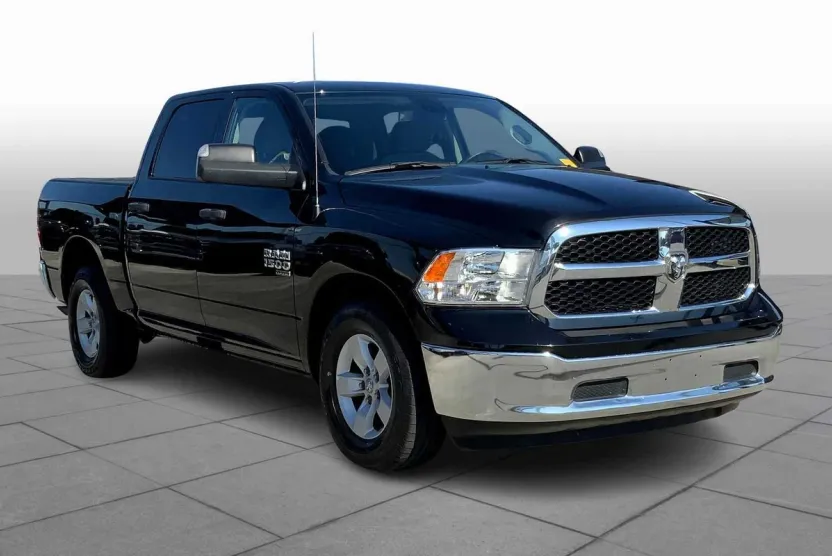 2023 Ram 1500 SLT photo 1
