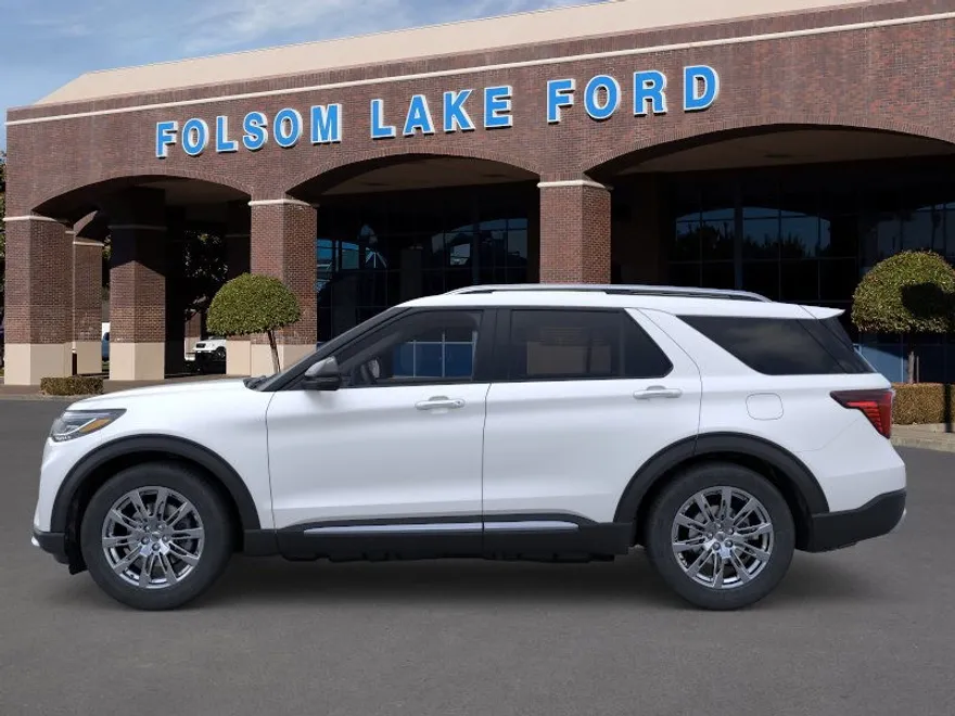 2025 Ford Explorer Platinum photo 1