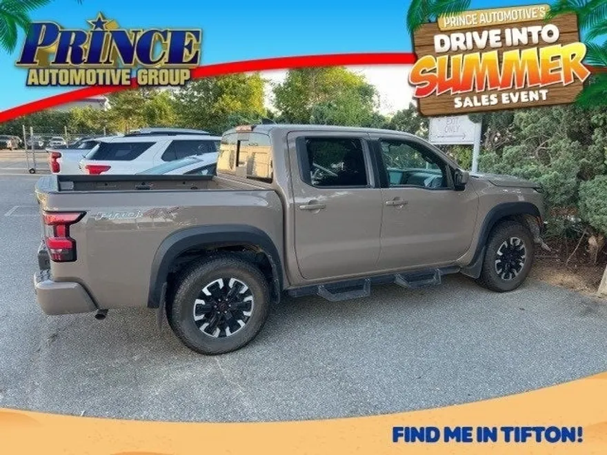 2024 Nissan Frontier PRO-4X photo 1