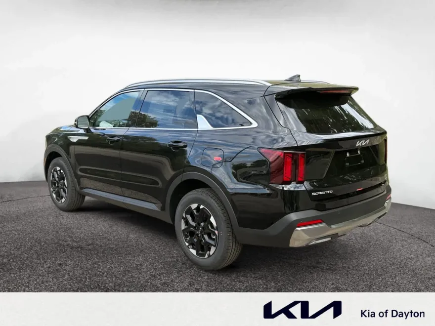 2026 Kia Sorento S photo 1