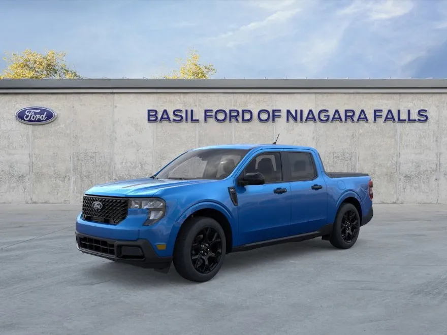 2025 Ford Maverick XLT photo 1