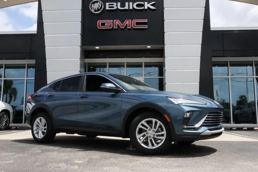 2025 Buick Envista Preferred photo 1