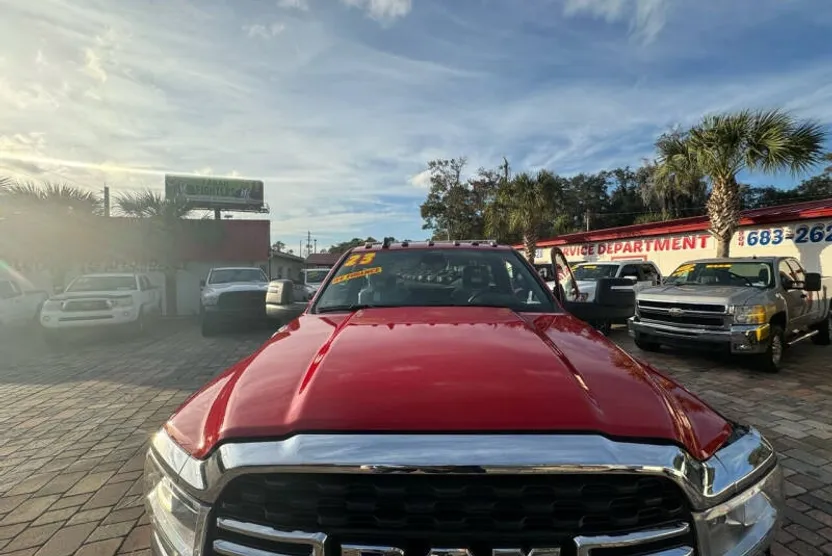 2023 Ram 5500 photo 1