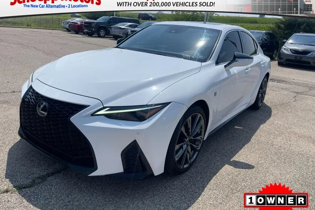 2022 Lexus IS 350 F SPORT photo 1