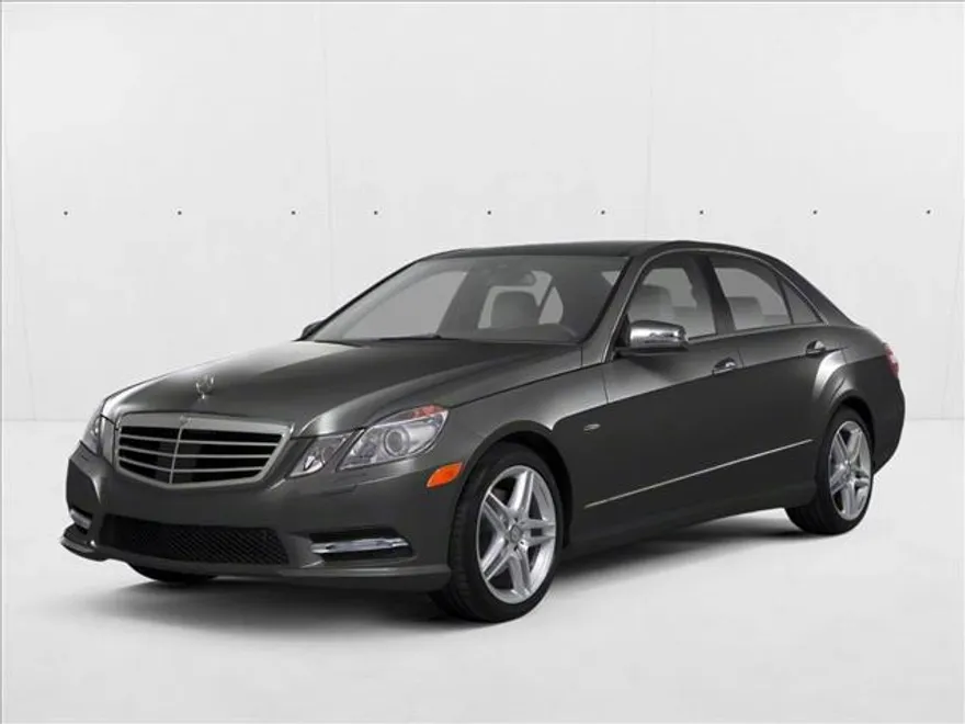 2013 Mercedes Benz E 350 photo 1