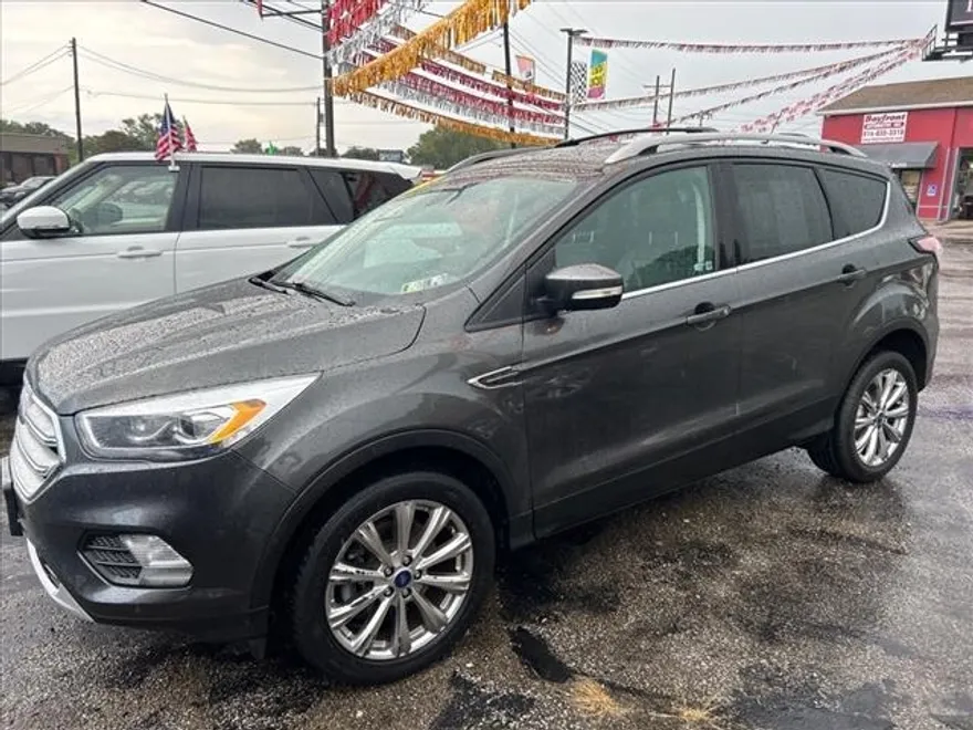 2018 Ford Escape Titanium photo 1