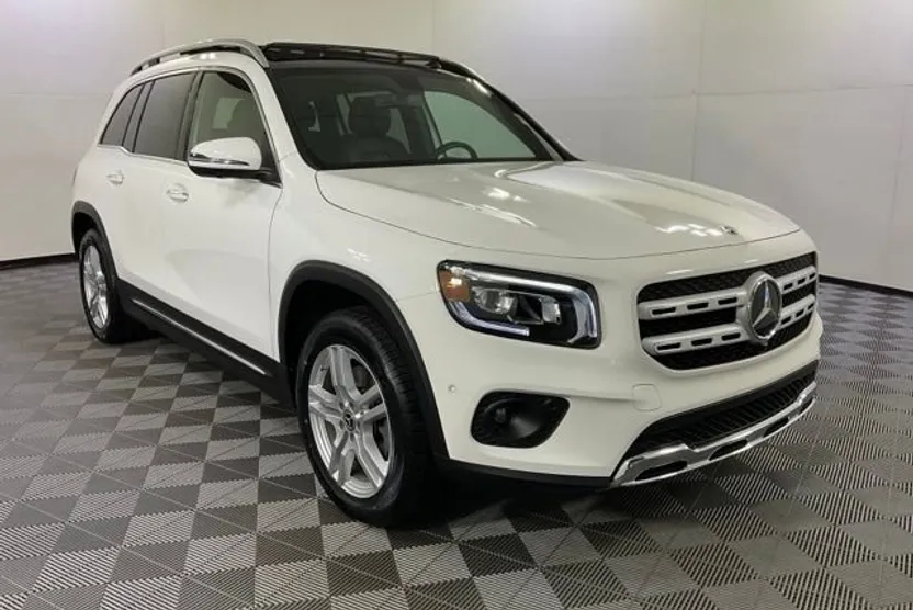 2022 Mercedes Benz GLB 250 photo 1