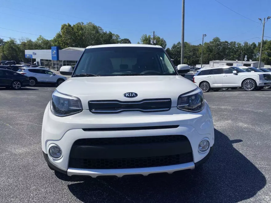 2017 Kia Soul Plus photo 1