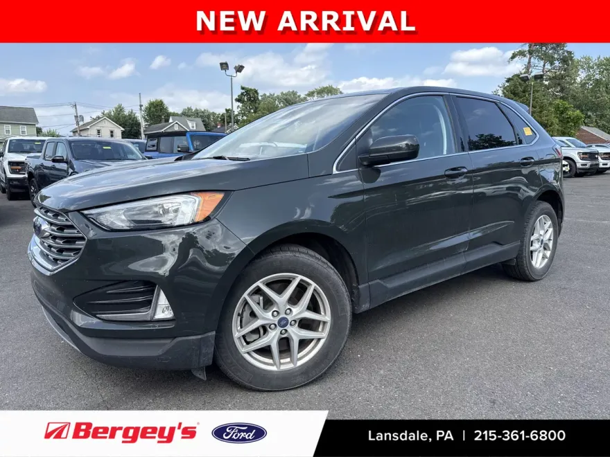 2022 Ford Edge SEL photo 1