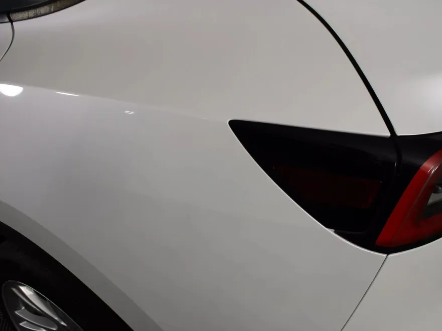 2020 Tesla Model Y Long Range photo 19