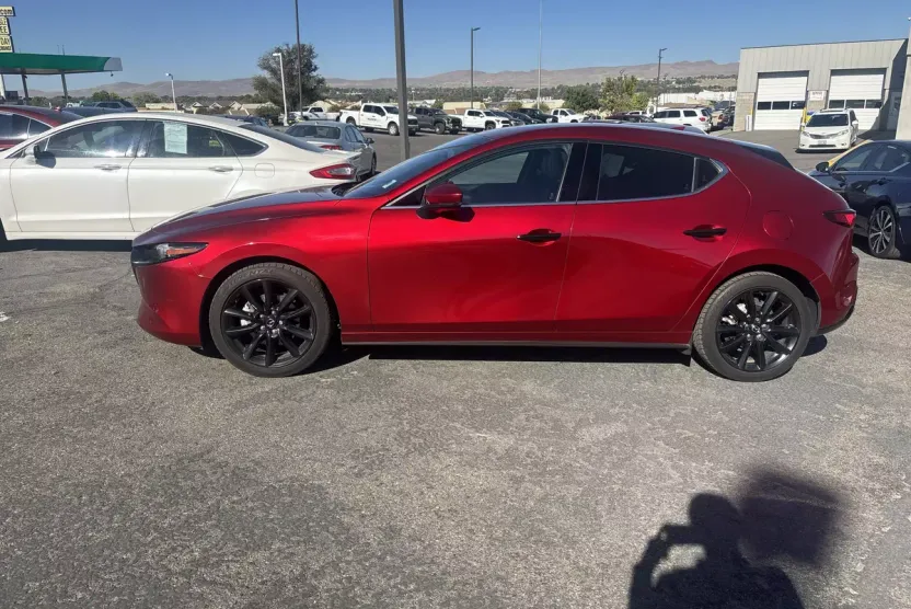 2022 Mazda Mazda3 Hatchback photo 1