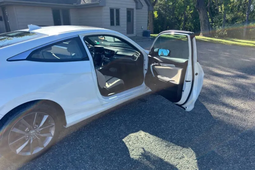 2019 Honda Civic EX photo 1
