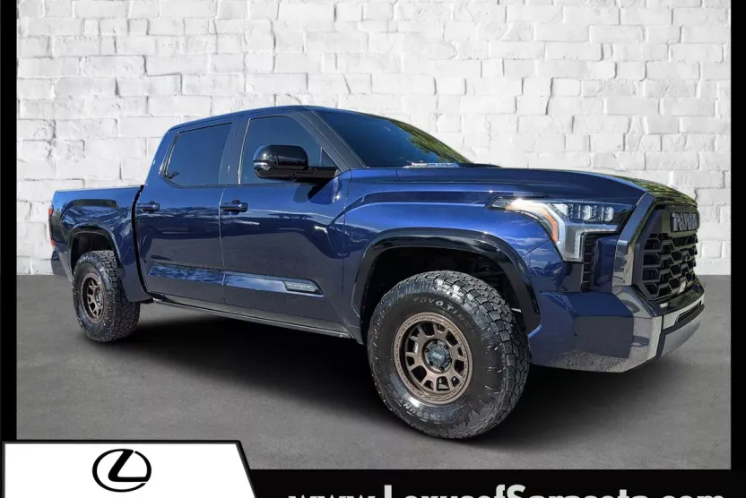 2022 Toyota Tundra Platinum photo 1