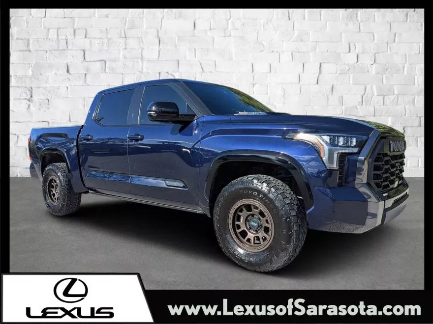2022 Toyota Tundra Platinum photo 1