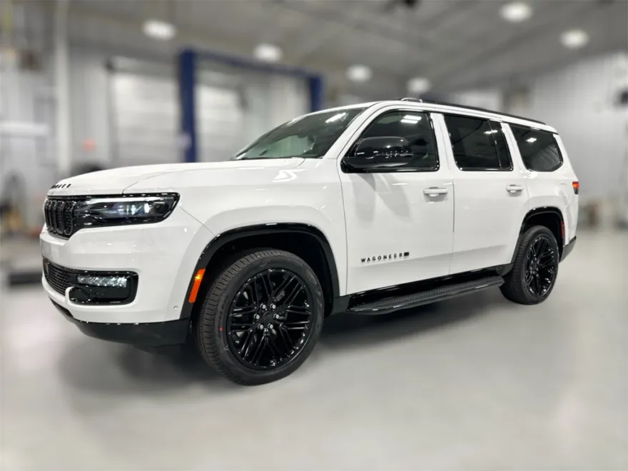 2025 Jeep Wagoneer Series II Carbide photo 1