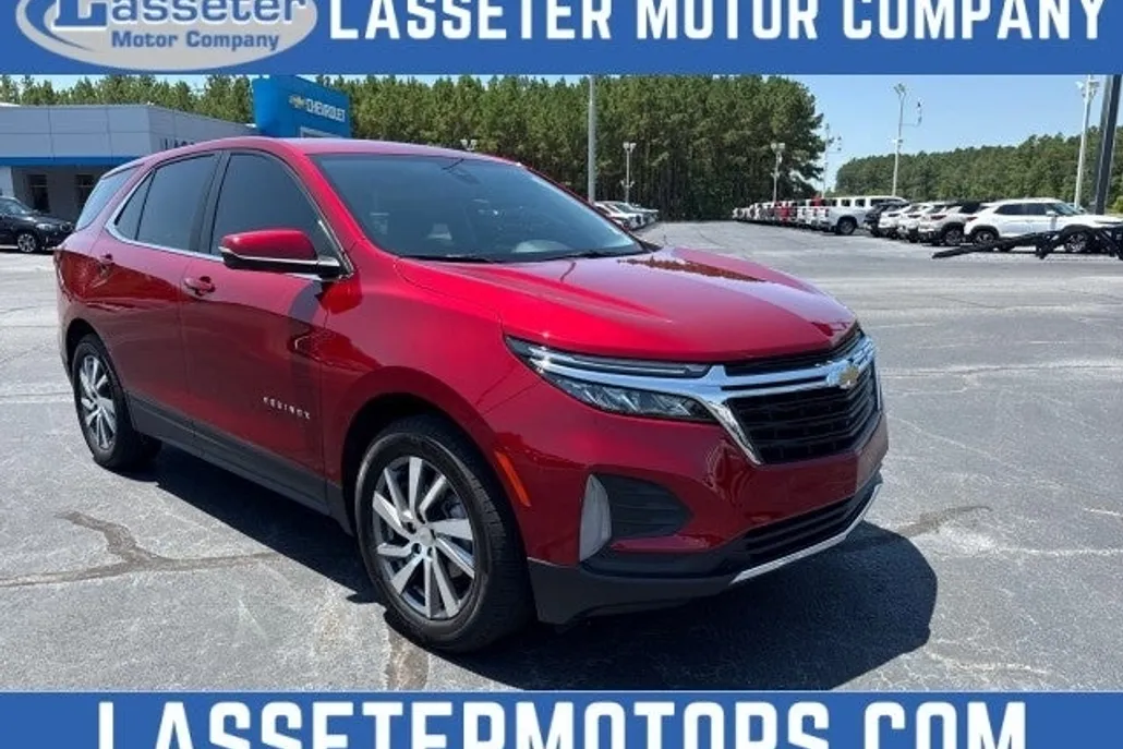 2024 Chevrolet Equinox LT photo 1