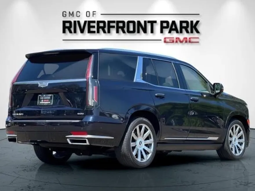 2021 Cadillac Escalade Premium Luxury Platinum photo 1