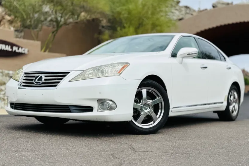 2011 Lexus ES 350 photo 1