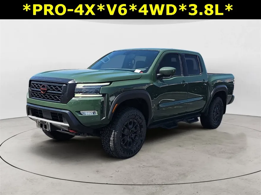 2022 Nissan Frontier PRO-4X photo 1