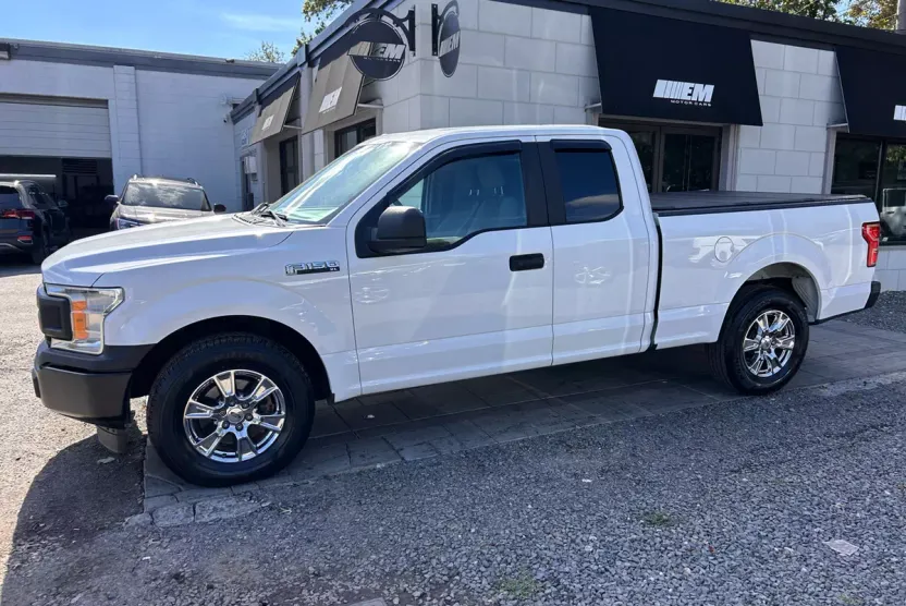 2018 Ford F-150 XL photo 1