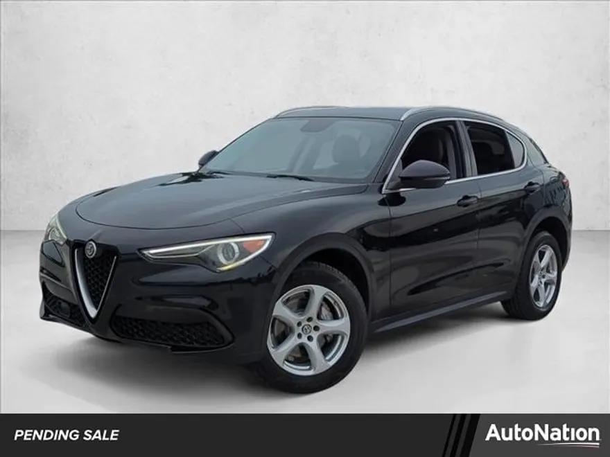 2018 Alfa Romeo Stelvio STELVIO Q4 photo 1