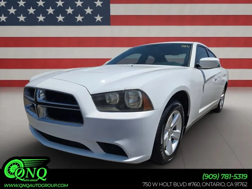 2014 Dodge Charger SE photo 1