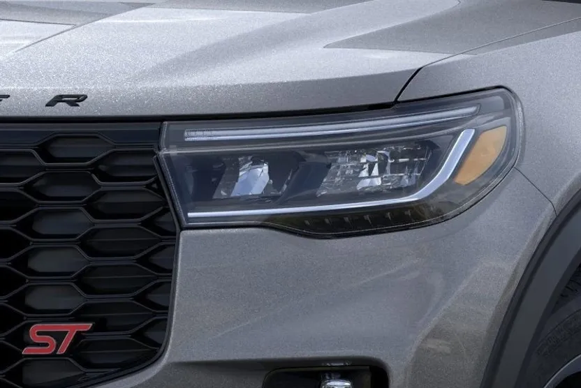 2025 Ford Explorer ST photo 1