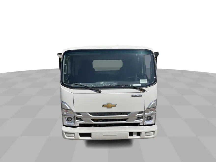 2024 Chevrolet Silverado photo 1