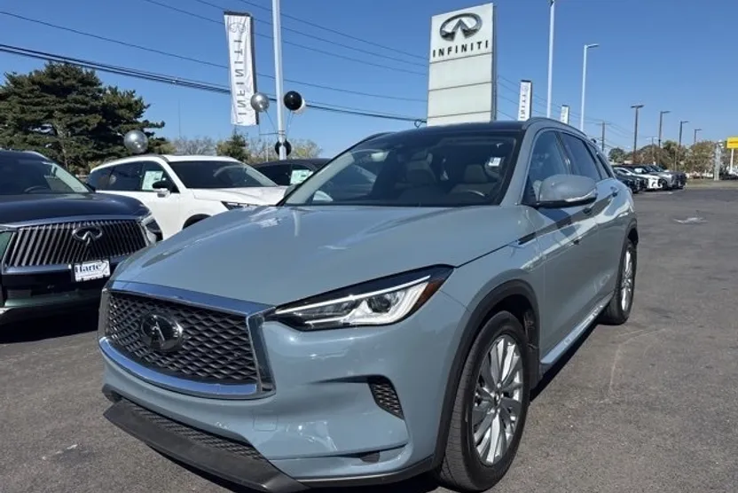2024 Infiniti QX50 Luxe photo 1