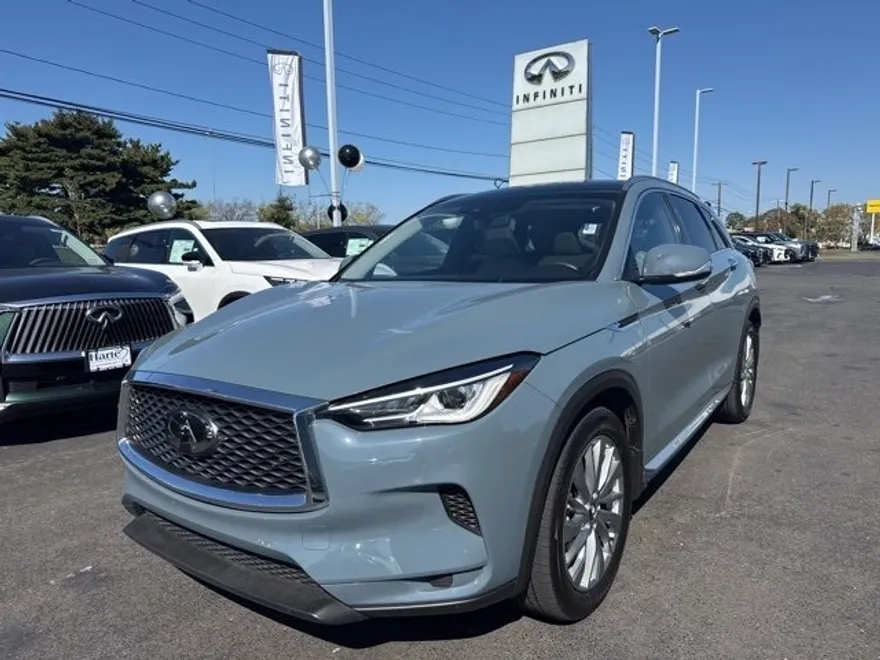 2024 Infiniti QX50 Luxe photo 1