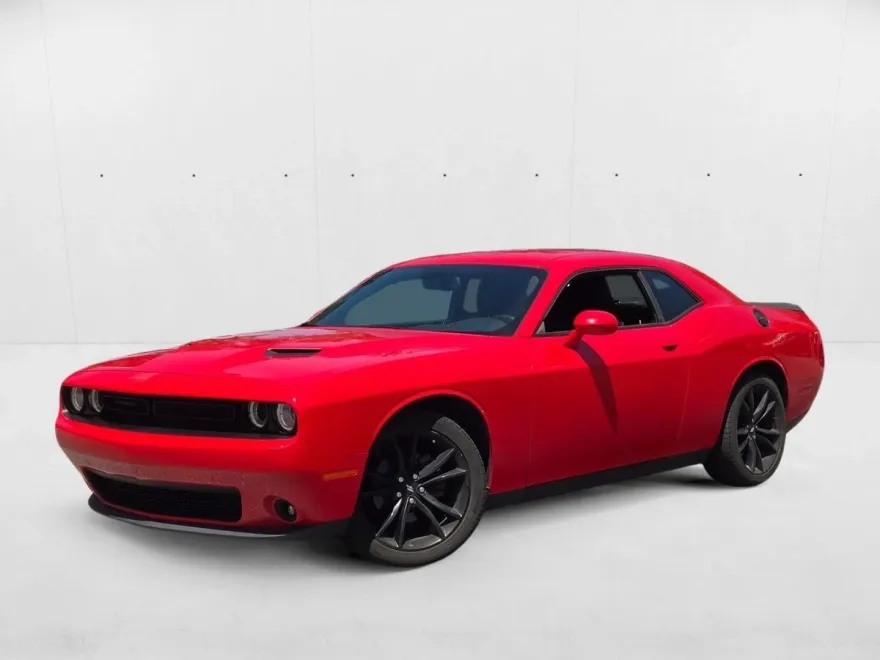 2018 Dodge Challenger SXT photo 1