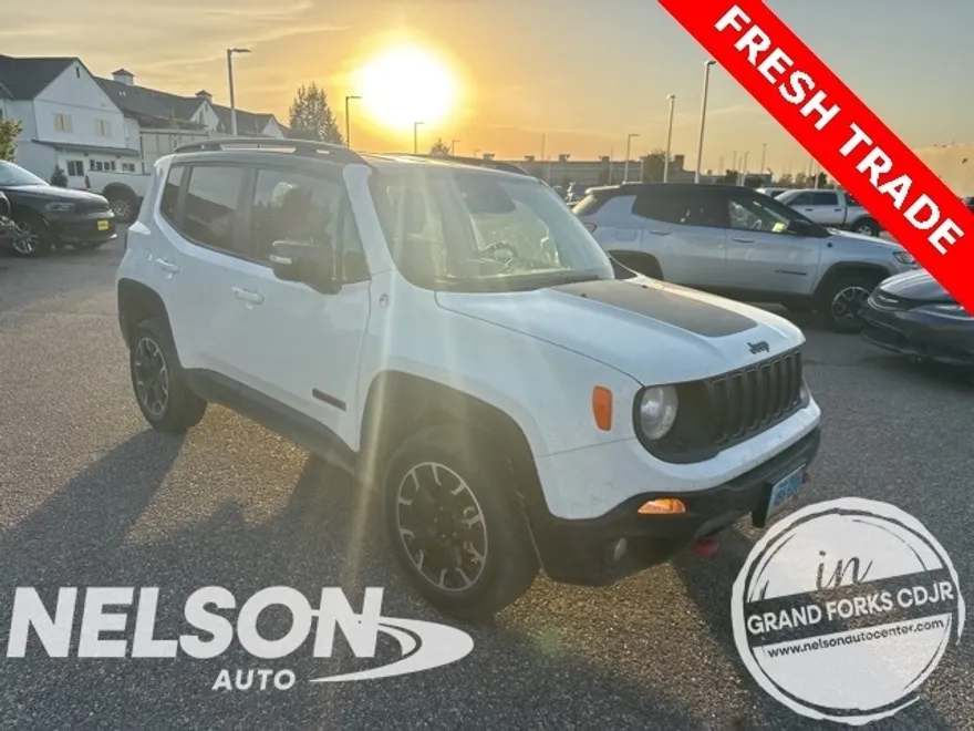 2023 Jeep Renegade Trailhawk photo 1