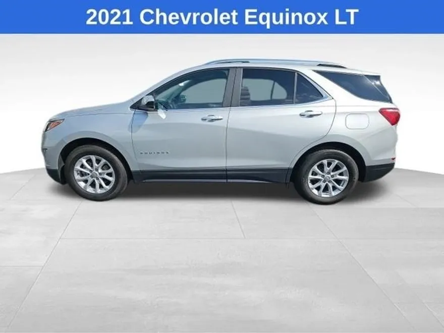 2021 Chevrolet Equinox LT photo 1