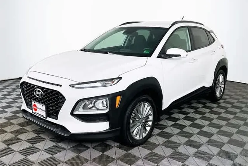 2021 Hyundai Kona SEL photo 1