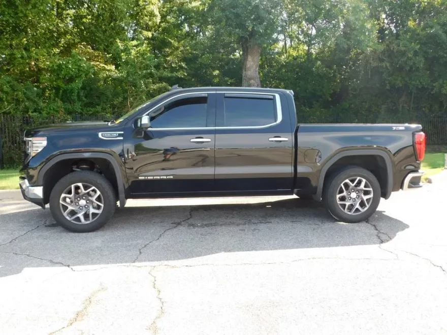 2023 Gmc Sierra 1500 SLT photo 1