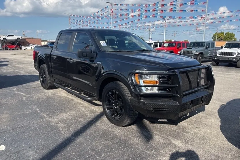 2021 Ford F-150 XL photo 1