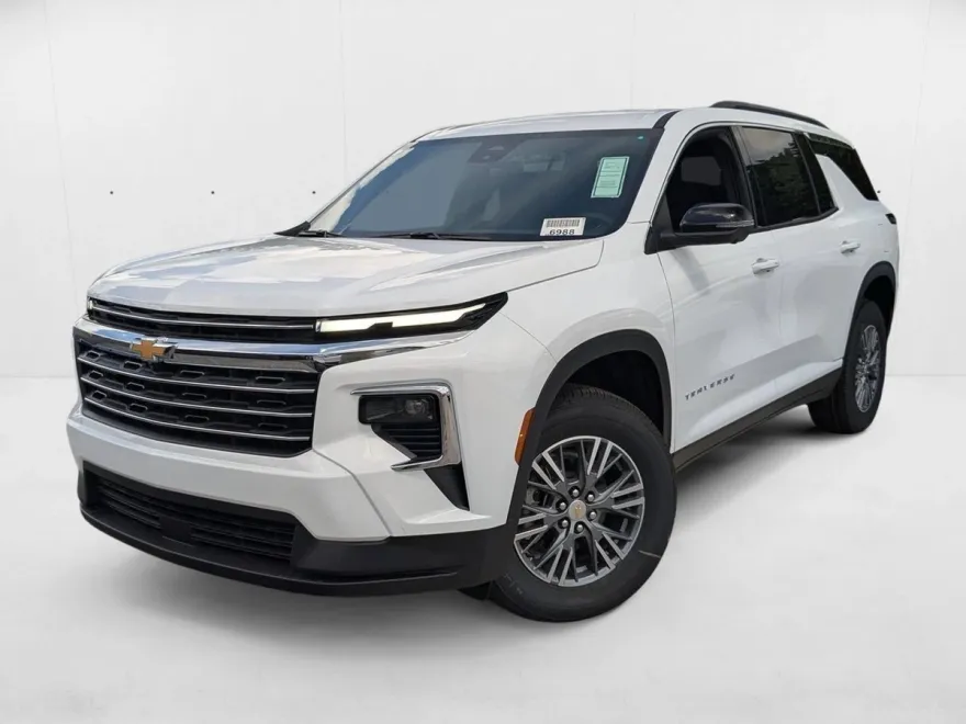 2025 Chevrolet Traverse photo 1