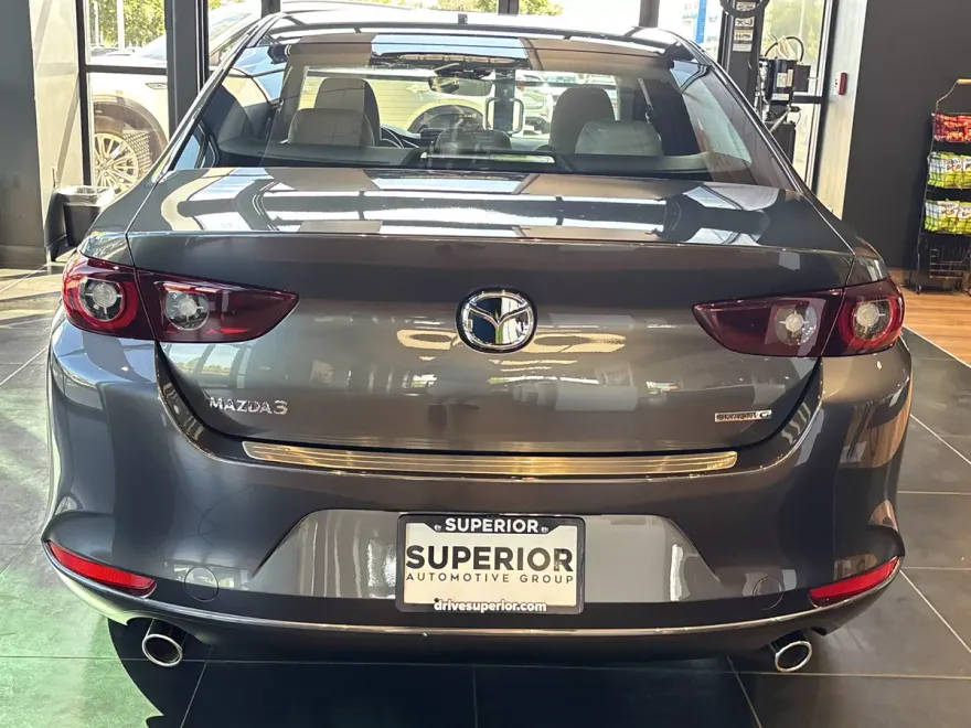 2025 Mazda Mazda3 2.5 s Preferred photo 1